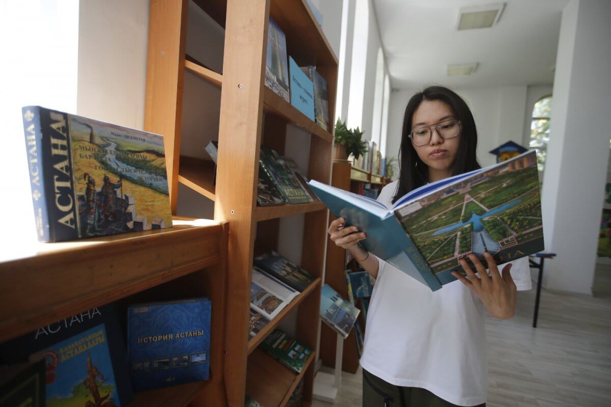 Книжная экскурсия в столицу