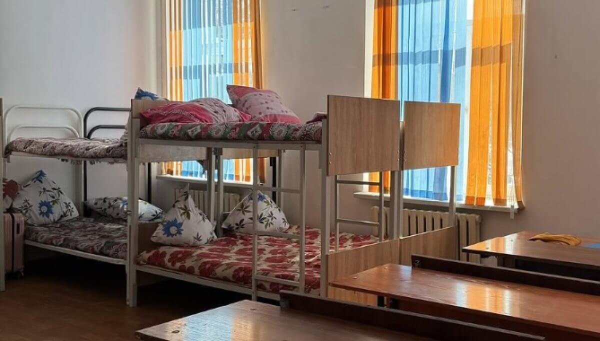 В нечеловеческих условиях живут в интернате ученики спецшколы в Алматинской области
