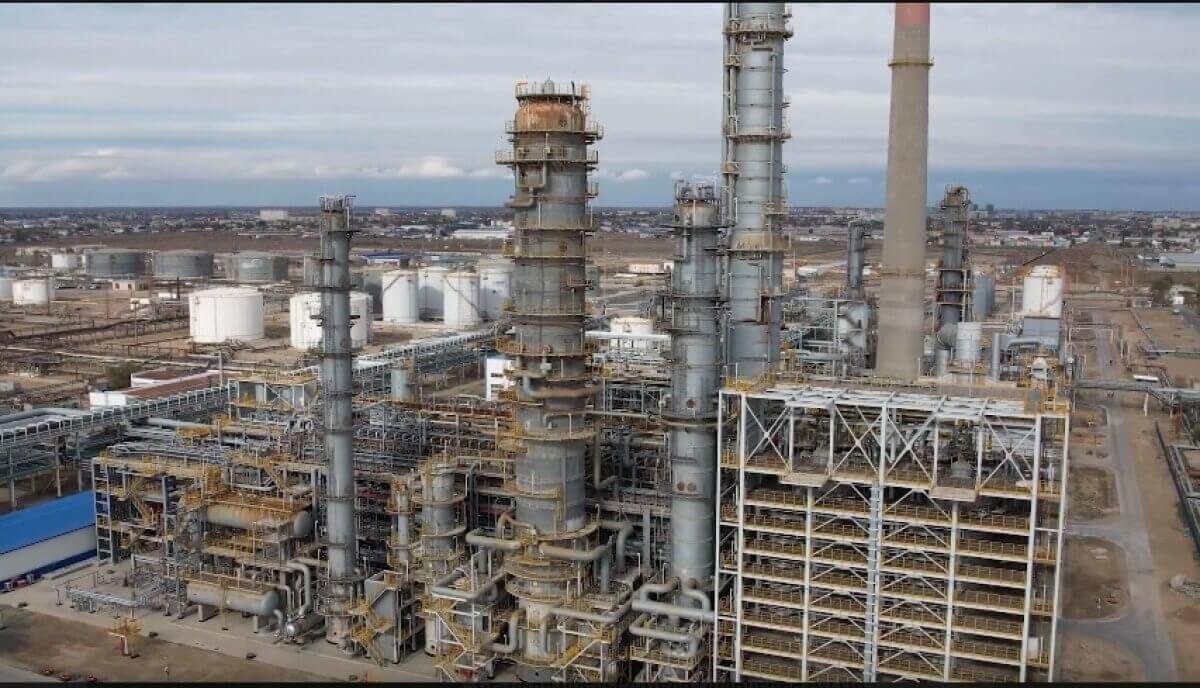 "Татнефть" присматривается к Атыраускому НПЗ? Возможна ли сделка