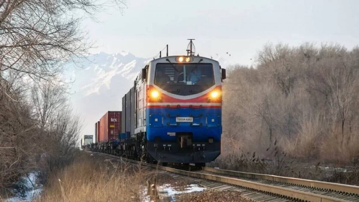 Сотрудники КТЖ украли дизтопливо на 7,7 млн тенге