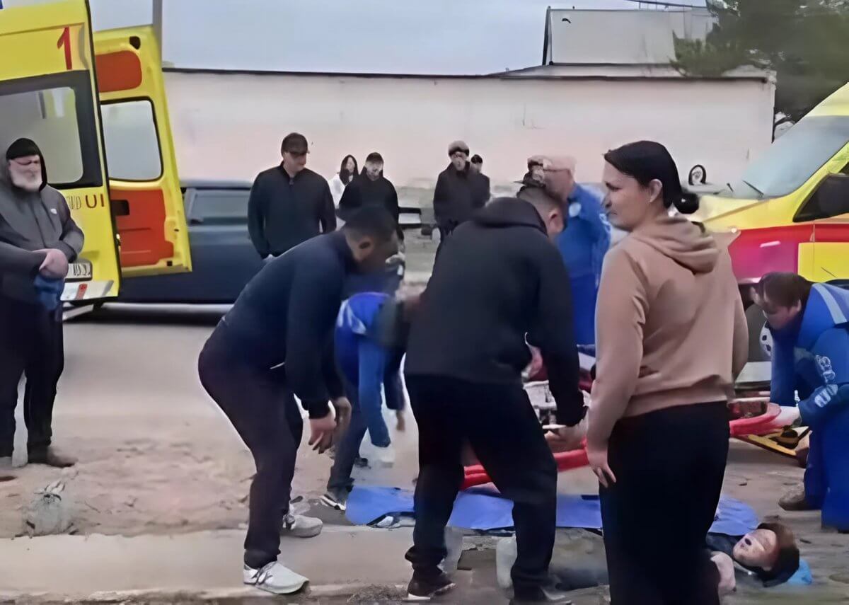 Иномарка сбила пешеходов в Атбасаре, включая двоих детей
