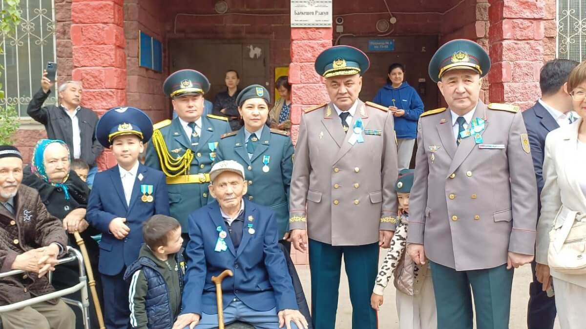 Акмолинский ветеран Рзагул Байкешев ждет День Победы