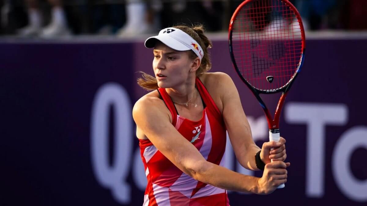 Елена Рыбакина опустилась в рейтинге чемпионской гонки WTA