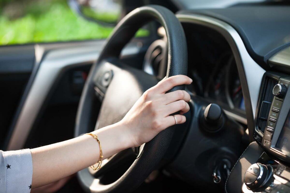 Известная блогер грубо нарушила ПДД в Алматы