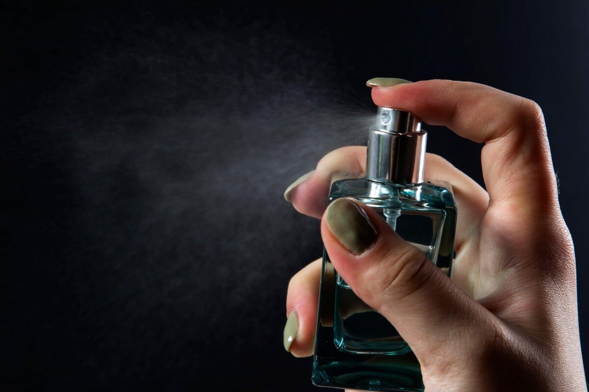 Мужчина украл духи у новой подруги из Астаны