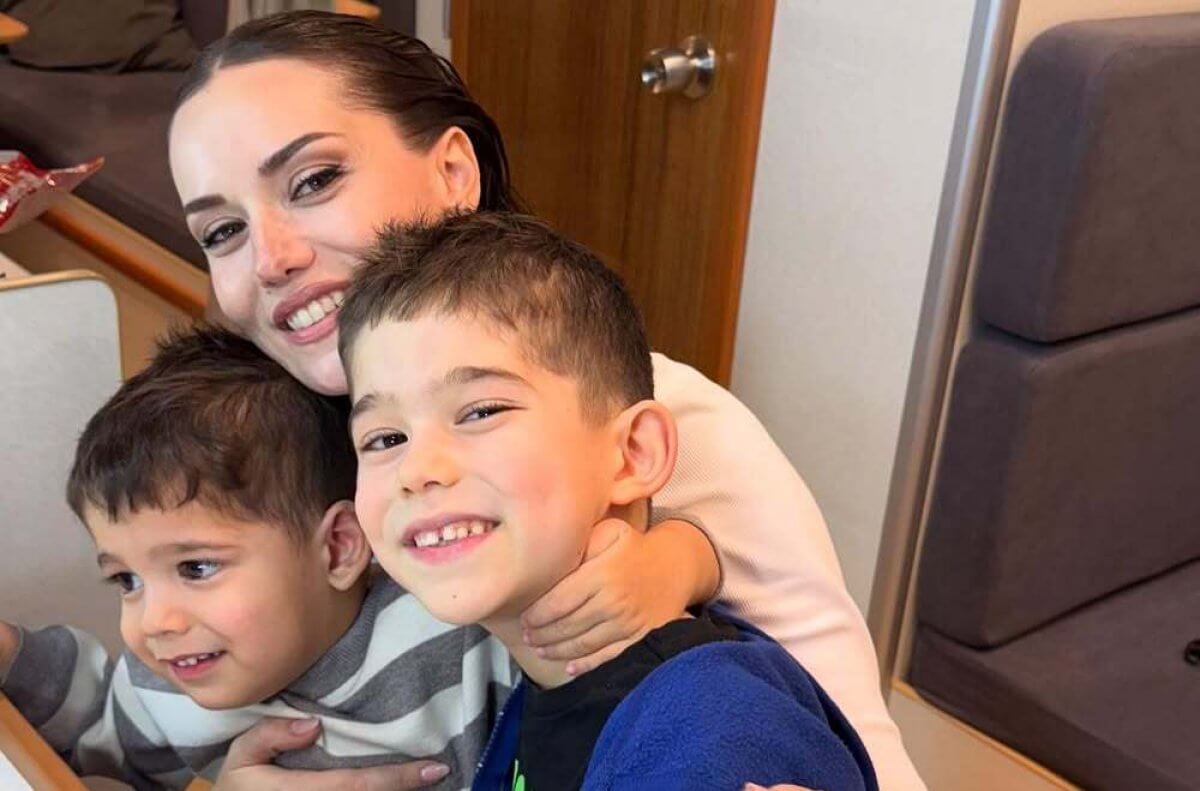 Звезды сериала "Королек – птичка певчая" наслаждаются семейной идиллией