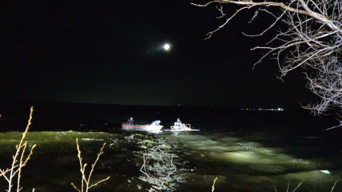 Детей унесло на катамаране на озере Котырколь в Акмолинской области (ВИДЕО)