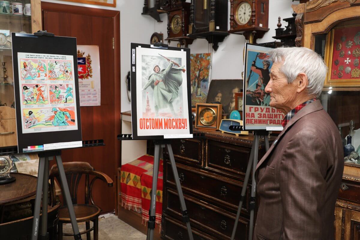 Легендарные плакаты Великой Отечественной войны представили в Уральске