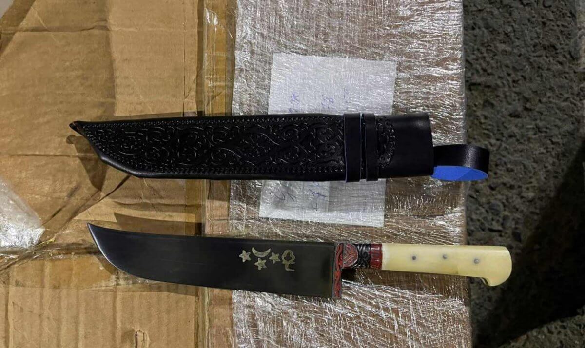 4 тысячи самодельных ножей пытались ввезти через границу в ЗКО