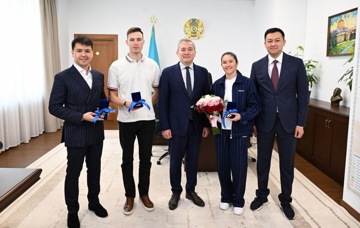 Спустя 8 месяцев после Олимпиады вручили ключи от квартир спортсменам в Алматы