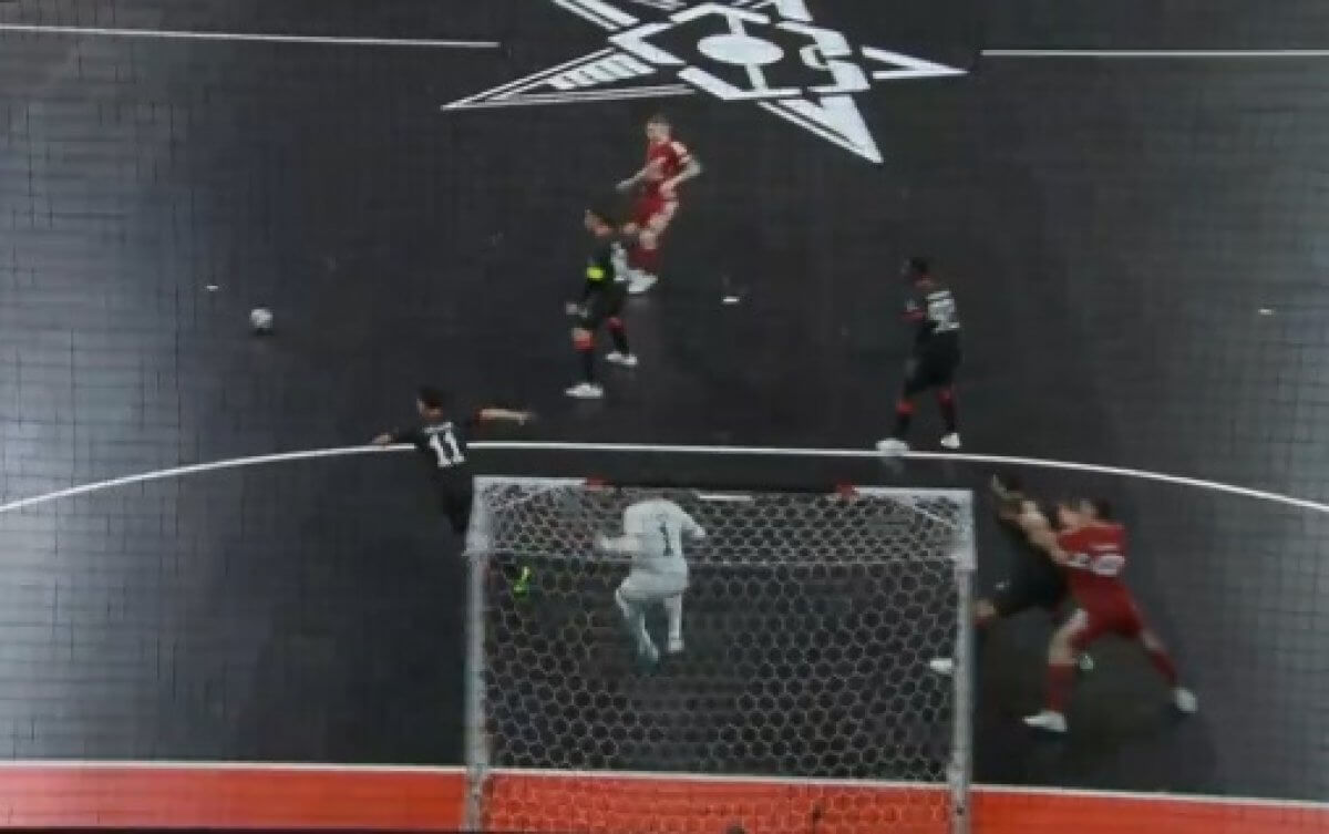 Алматинский "Кайрат" вышел в финал Лиги чемпионов