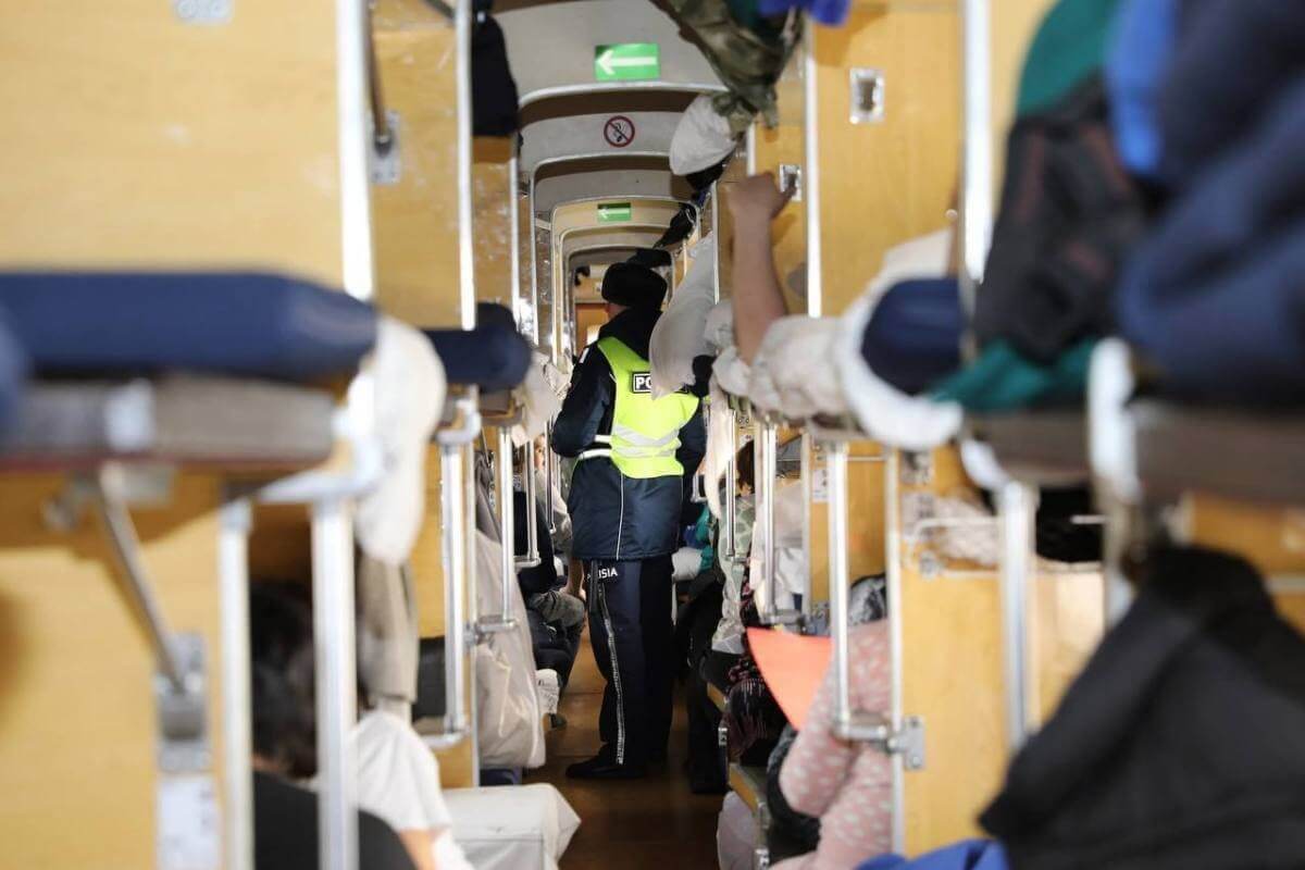 Что запрещено провозить в поездах Казахстана