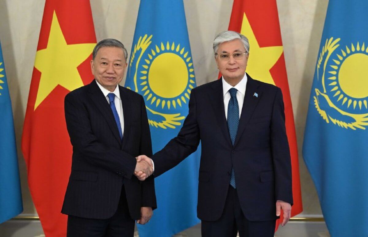 То Лам поблагодарил Токаева и народ Казахстана за радушный прием