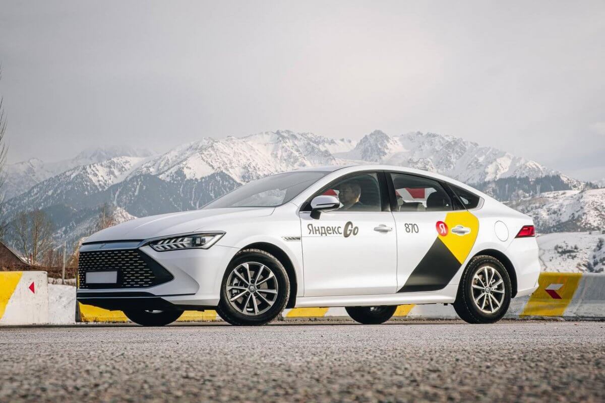 Яндекс Такси выстроит виртуальную очередь при пиковом спросе