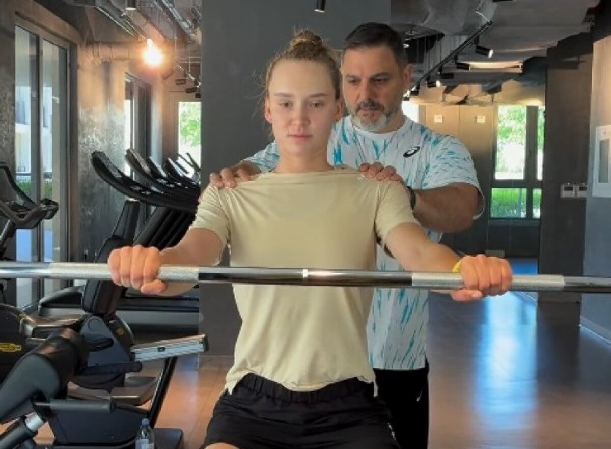 Рыбакина сенсационно проиграла на Мастерсе в Риме