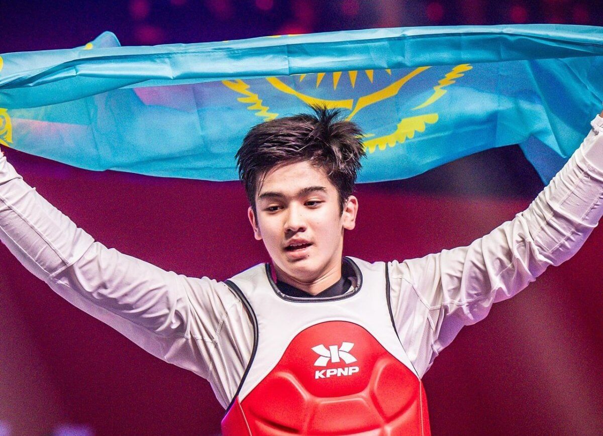 Казахстанец стал чемпионом мира по тхэквондо среди кадетов