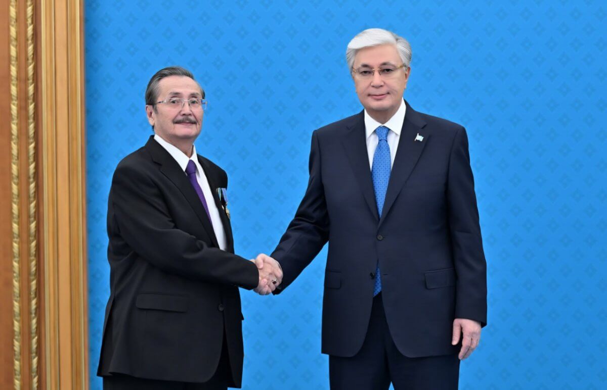 Токаев наградил работников культуры и искусства