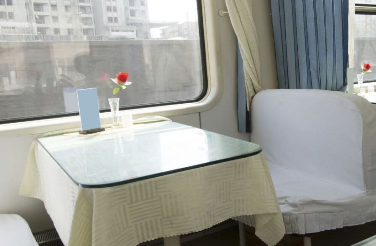 Пассажирка раскритиковала вагон-ресторан поезда Алматы – Астана