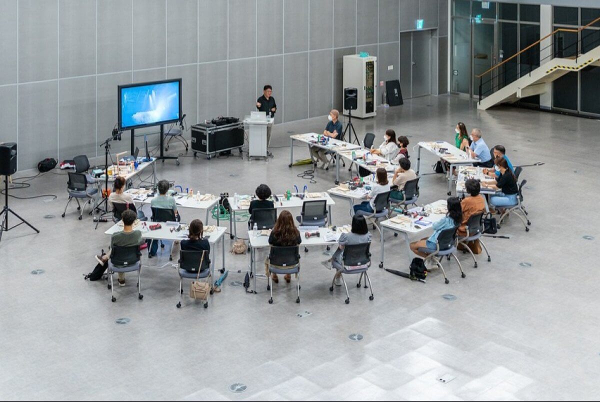 16-летний школьник-одиночка напал на девушек-одноклассниц в Финляндии