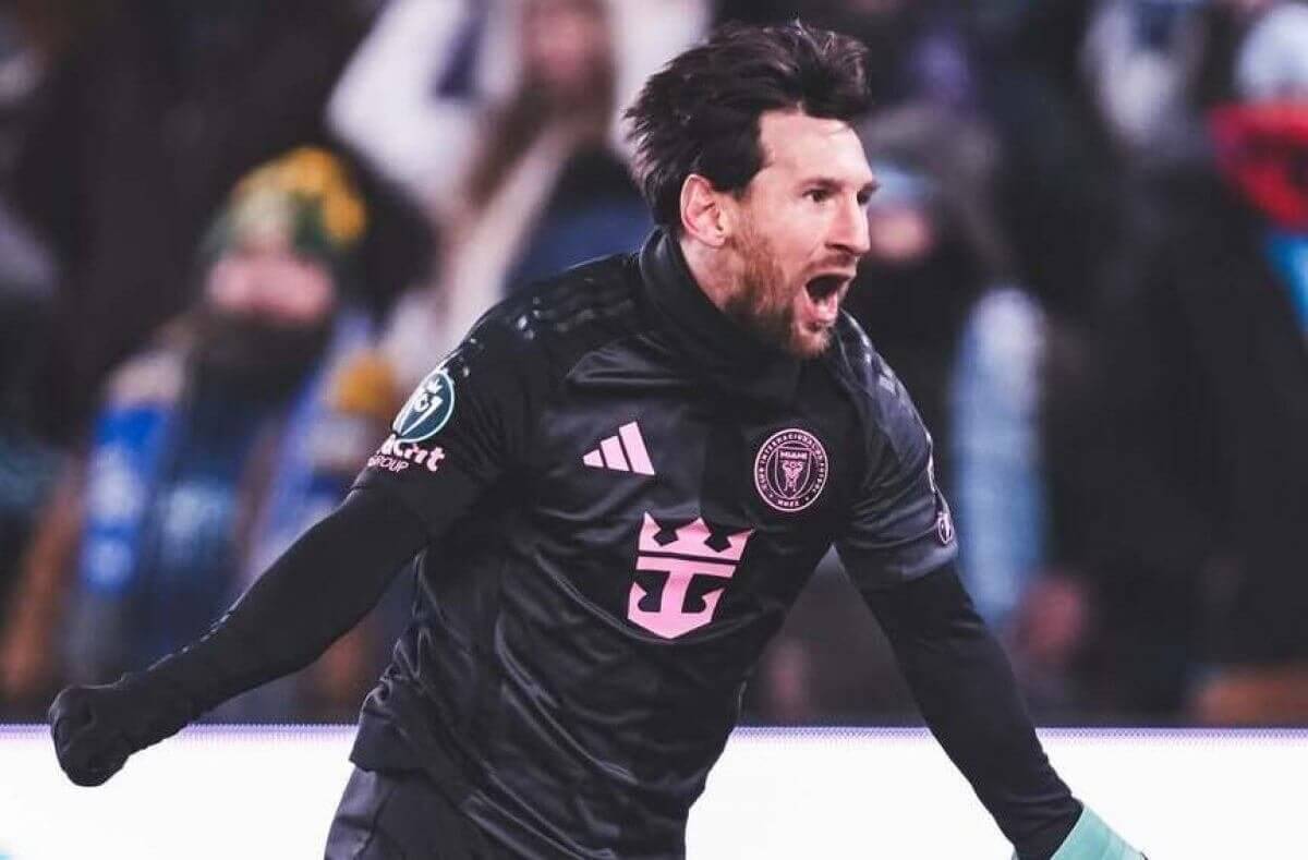 Названы 10 лучших футболистов в мировой истории