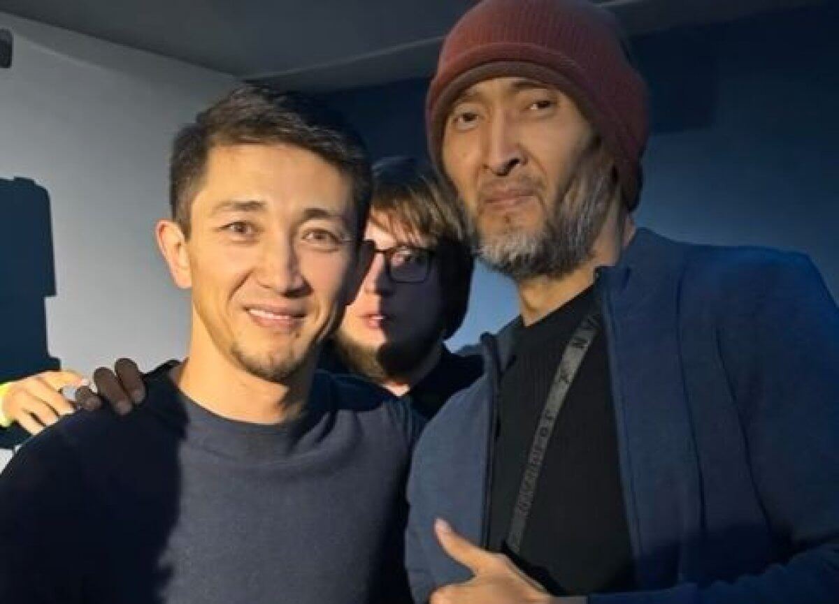 Известный казахстанский актер встретился со школьниками Астаны