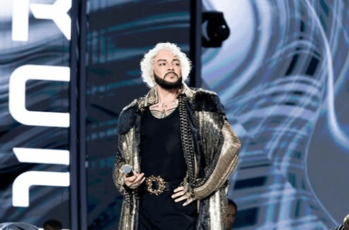 Разорвались импланты? Филиппа Киркорова госпитализировали