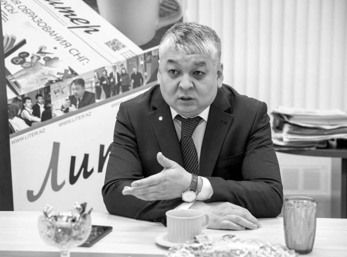 В Астане попрощались с известным журналистом Диасом Ахметшарипом