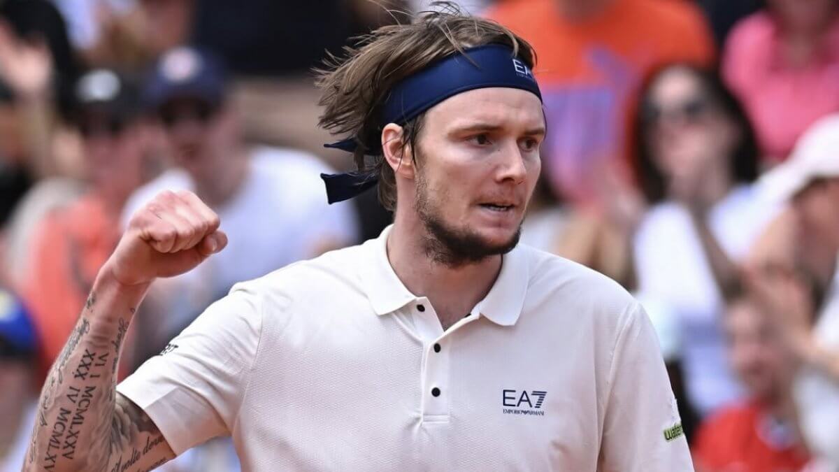 Александр Бублик вышел в третий круг “Ролан Гаррос”