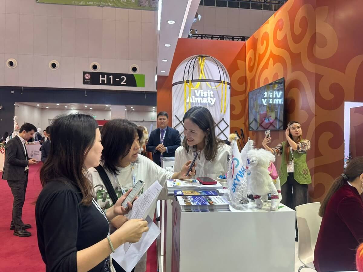 В Шанхае подписаны более 30 соглашений на посещение туристов в Алматы