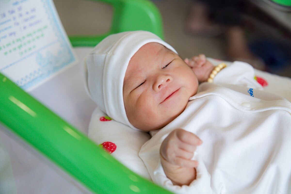 Врачи продавали младенцев под видом лечения бесплодия в России