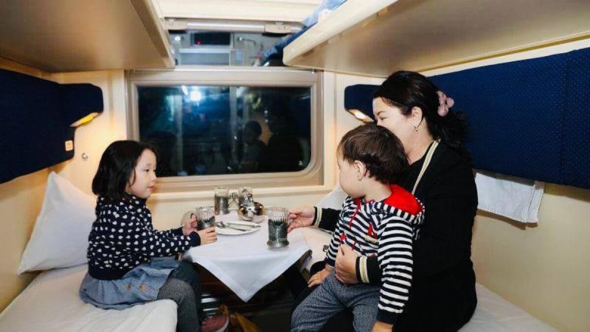 В КТЖ напомнили правила перевозки детей