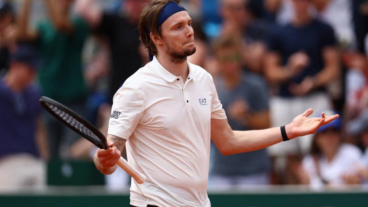 Соболенко восхитилась игрой Александра Бублика на “Ролан Гаррос”