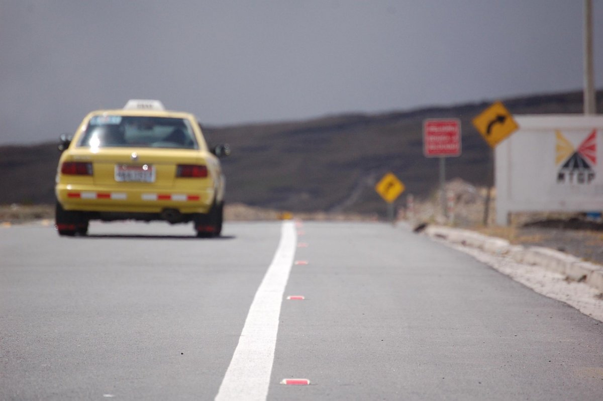 Таксист пытался выгнать мать с младенцем из автомобиля в Актобе