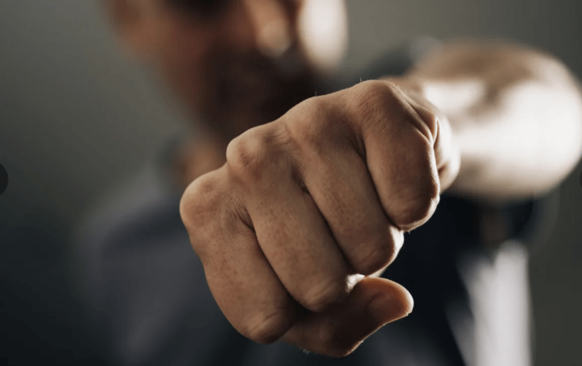 Двух врачей избили в Карагандинской областной детской больнице (ВИДЕО)