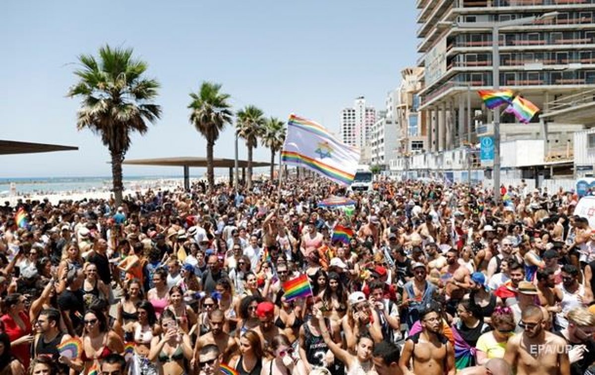 Один из крупнейших гей-парадов отменили в Тель-Авиве