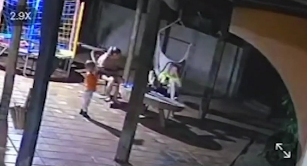 Двухлетний мальчик случайно застрелил мать в Бразилии