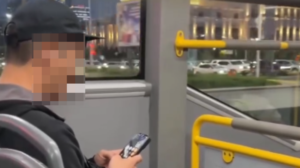 Бюджет не сошелся: случайное видео из автобуса растрогало Казнет