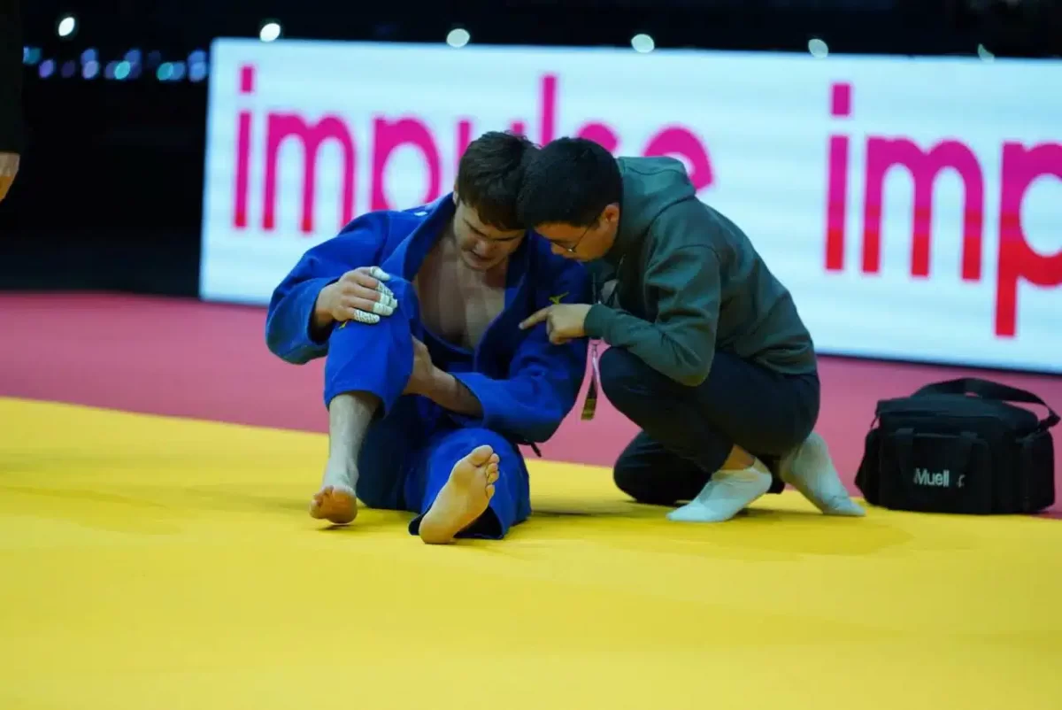 Травма Мейрлана Максима на ЧМ: IJF не нашла нарушения в действиях японца