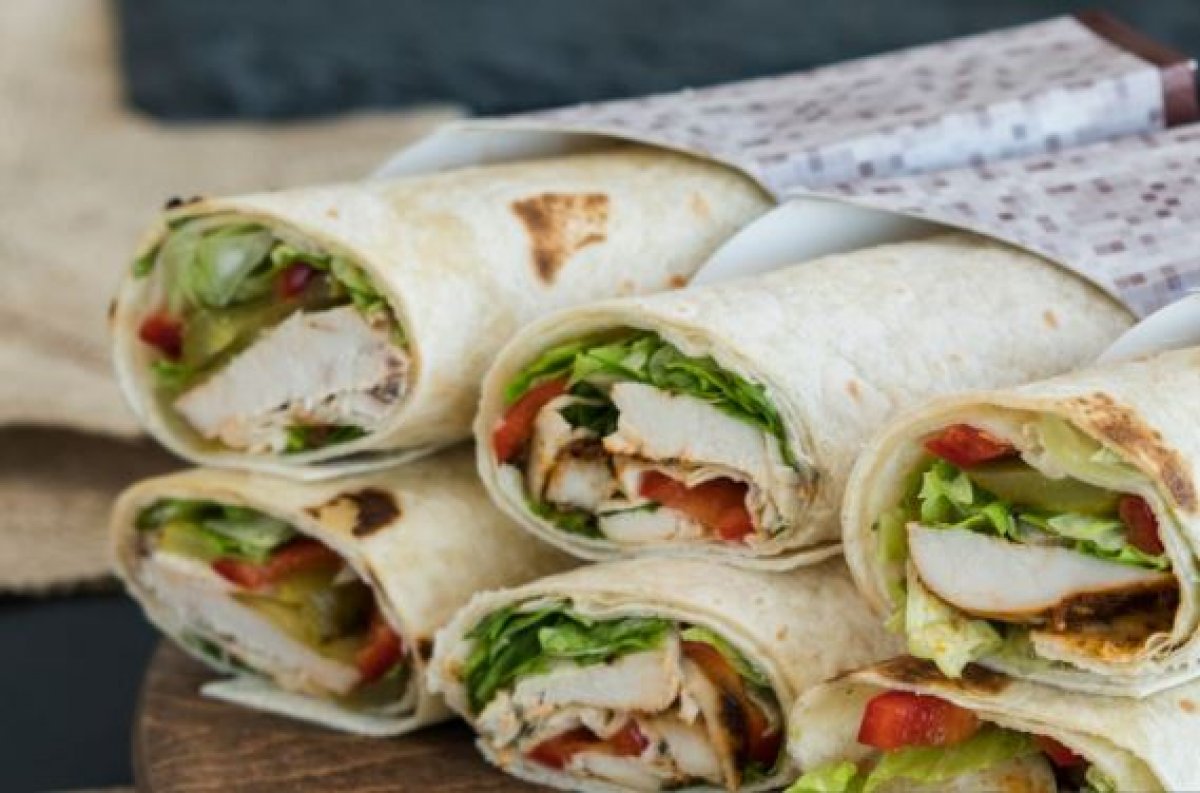 Недоеденный донер предлагают казахстанцам за 300 тенге