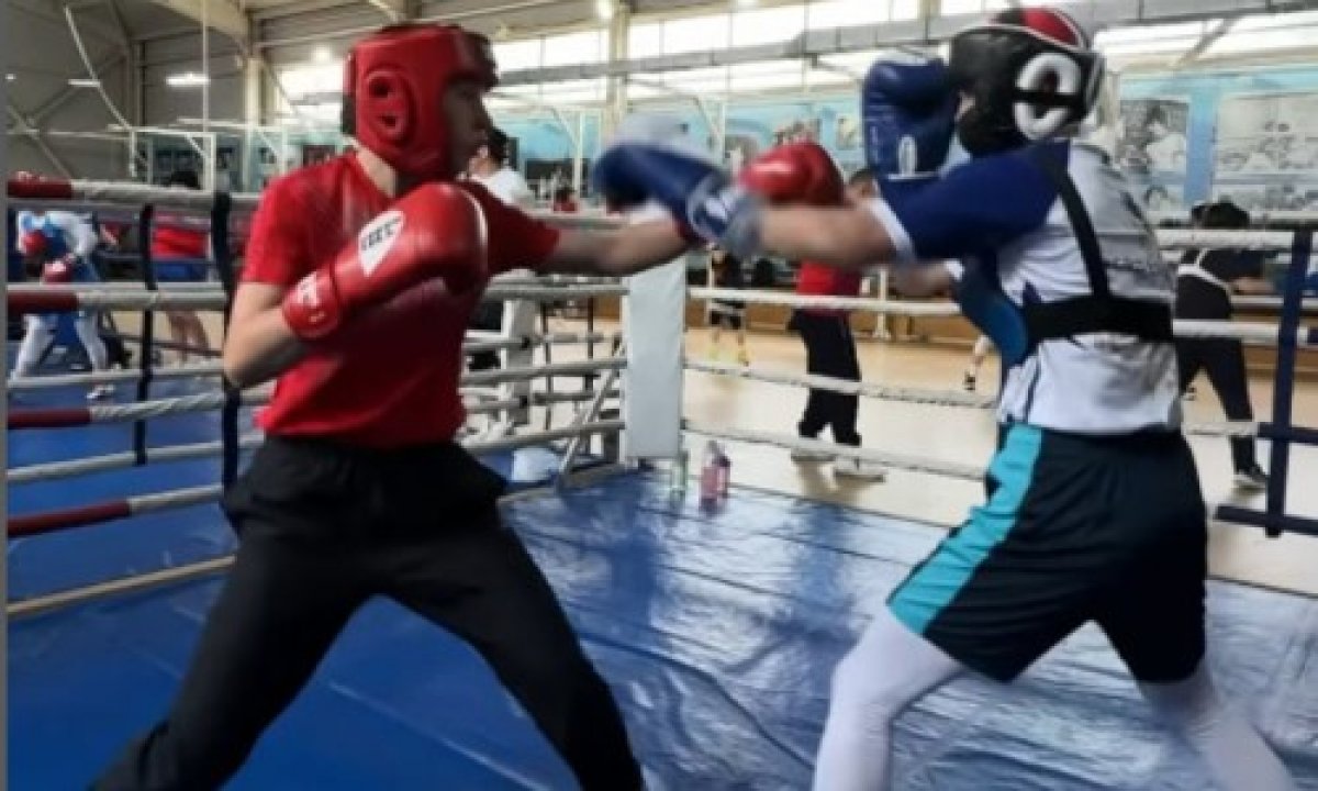 Как прошел спарринг между Назым Кызайбай и боксершей из сборной России