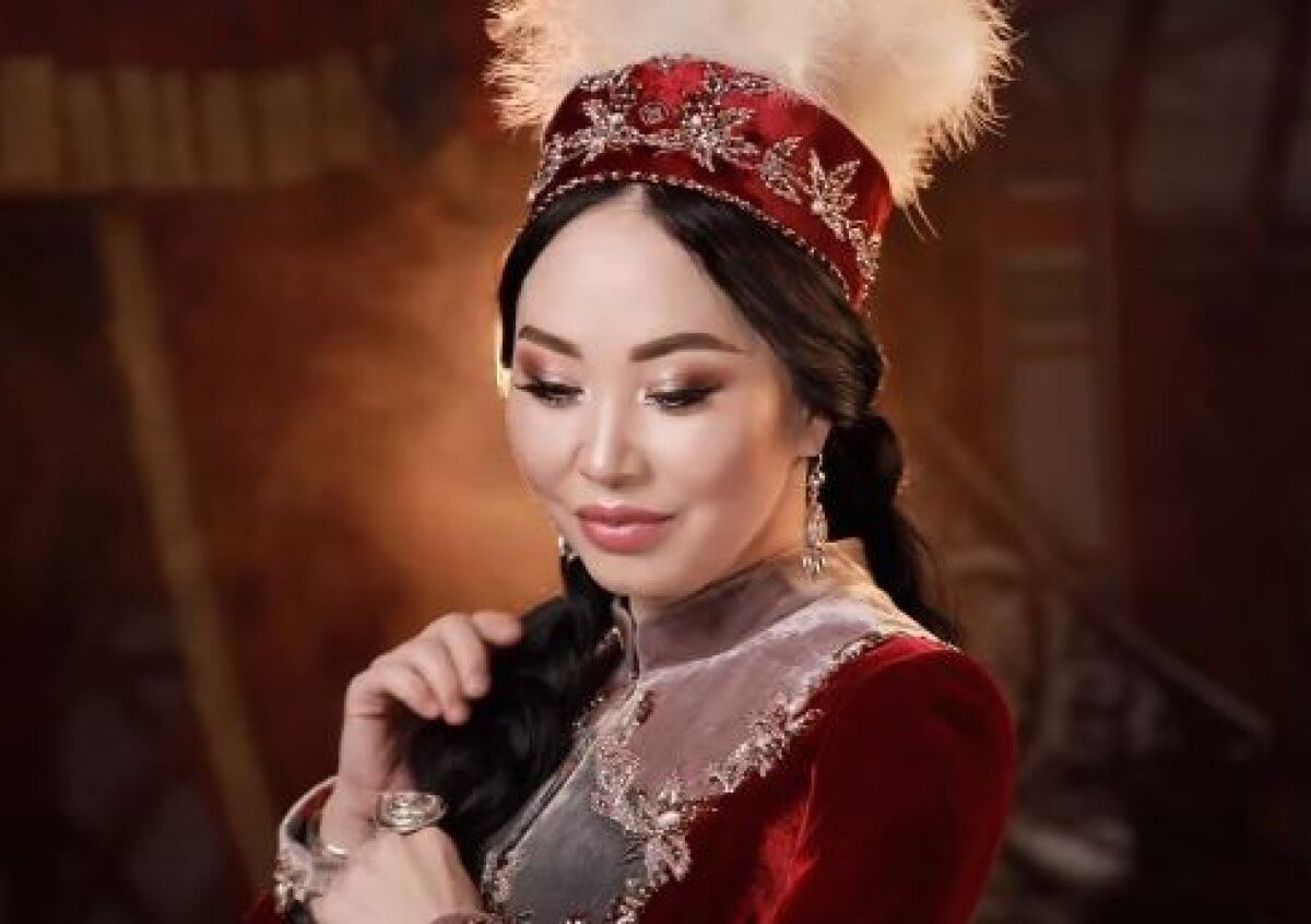 Что подарили Каракат Абильдиной? Певица принимала гостей дома