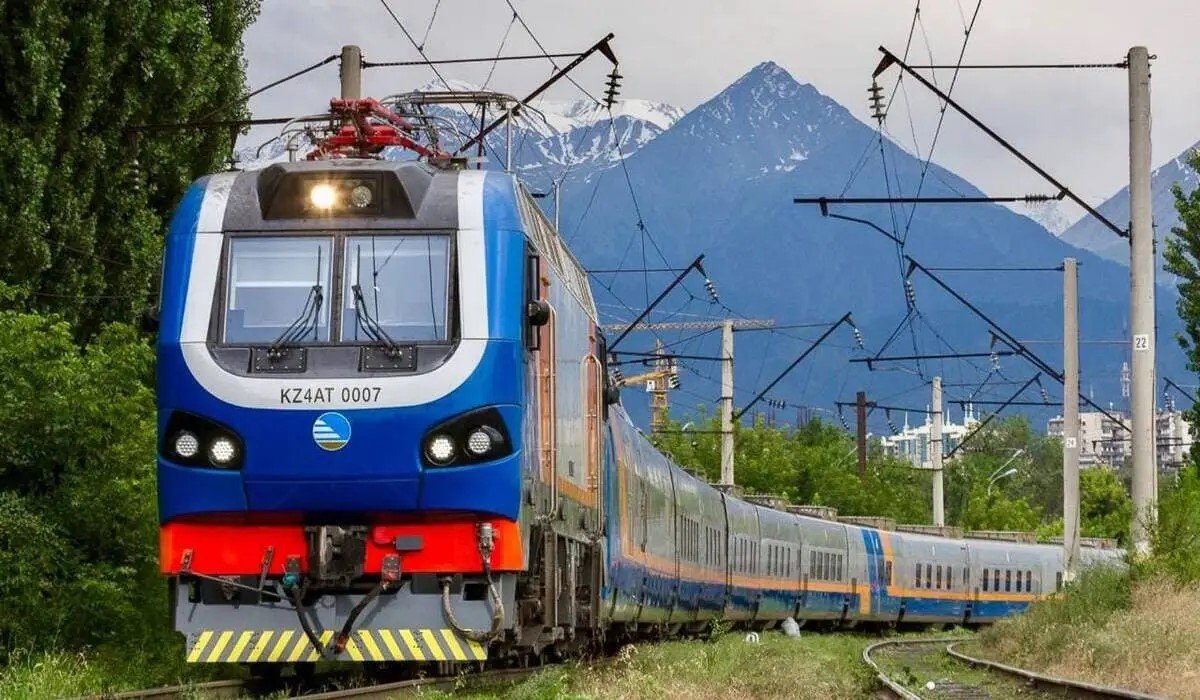 Более 600 человек за полгода сняли с авиарейсов и поездов в Казахстане