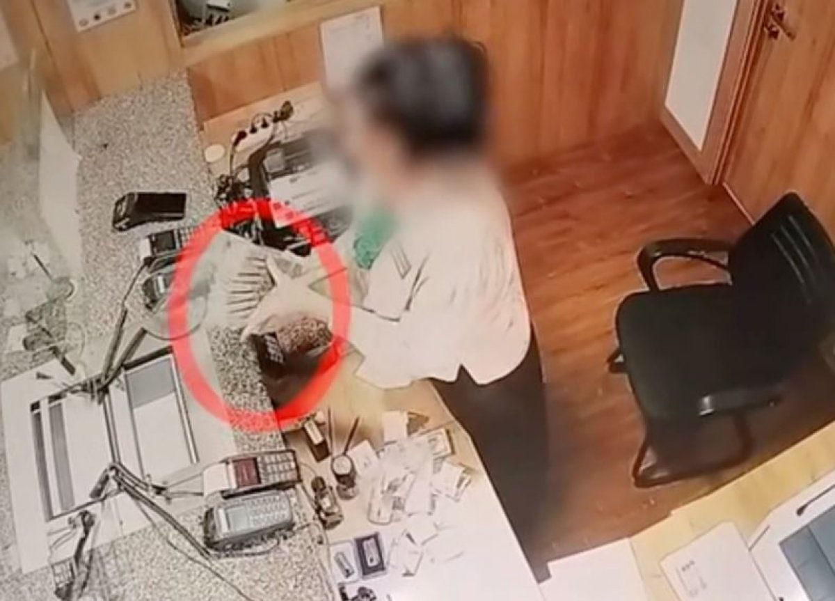 90 тысяч долларов похитили из банка Ташкента