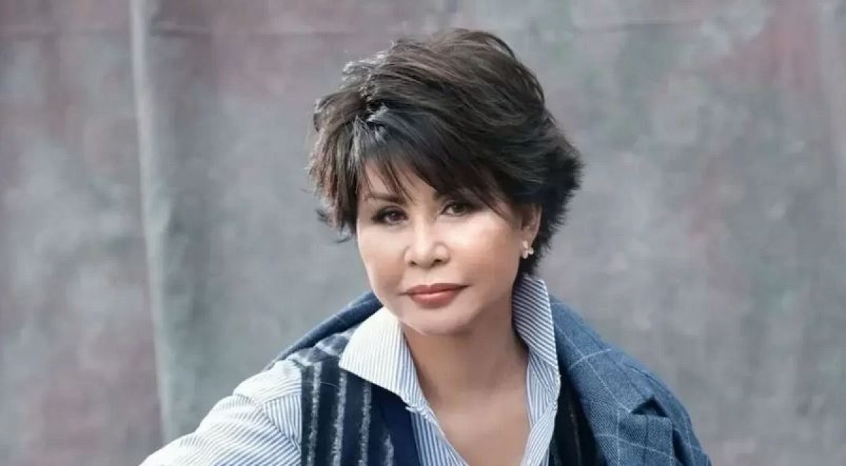 Роза Рымбаева показала кадры с примерки