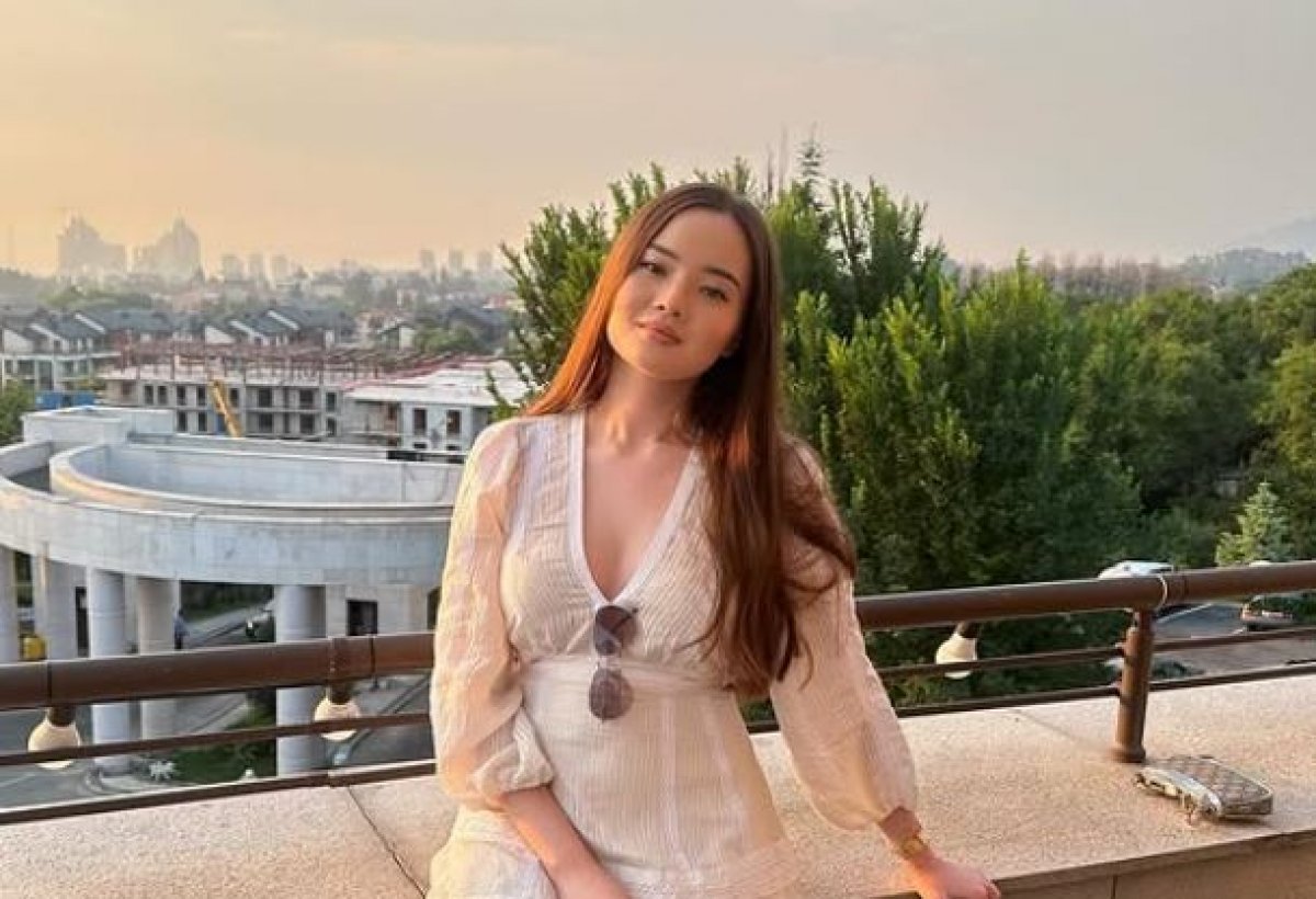 Дочь Алагузовой получила в подарок новый Porsche