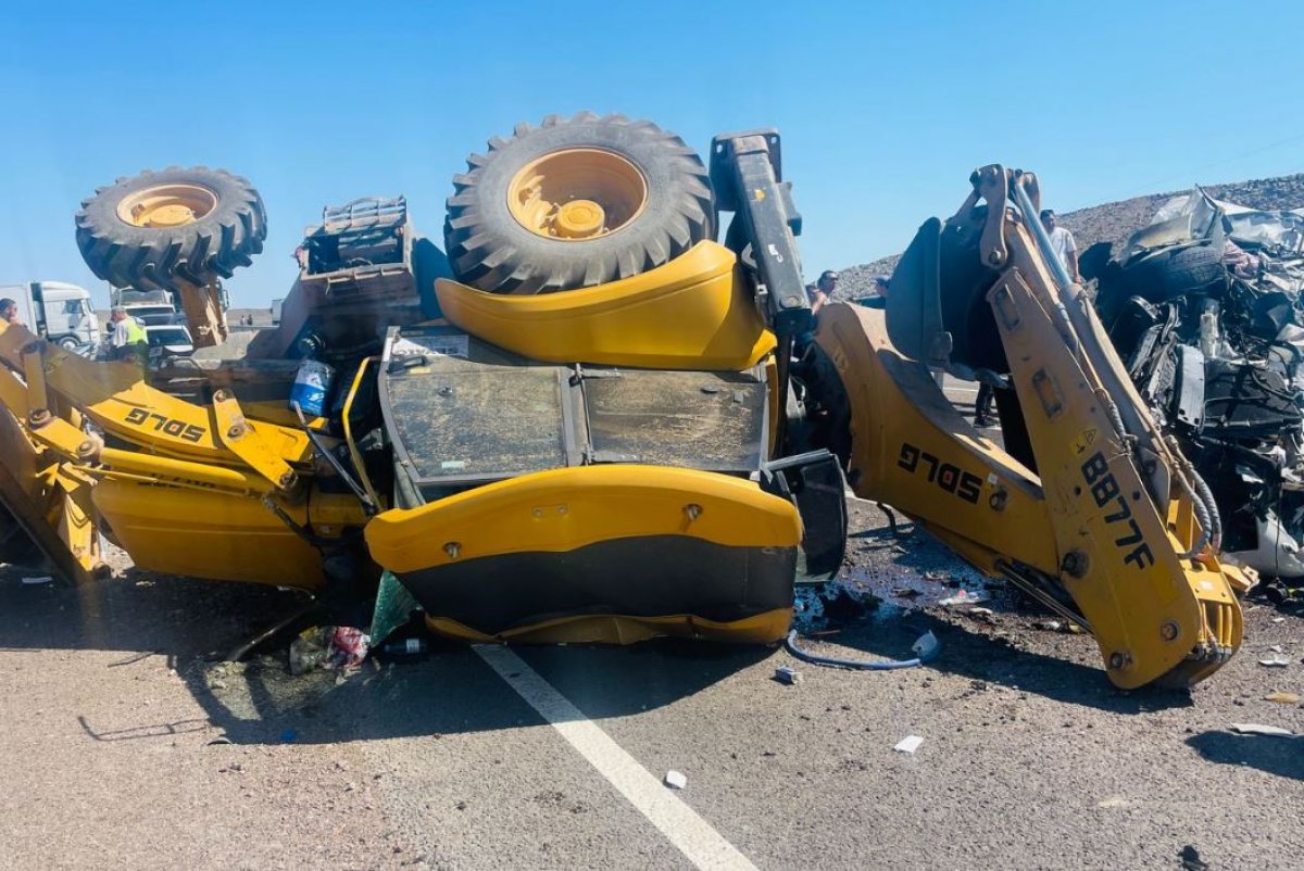 10 человек погибли за два дня в ДТП на трассах Казахстана