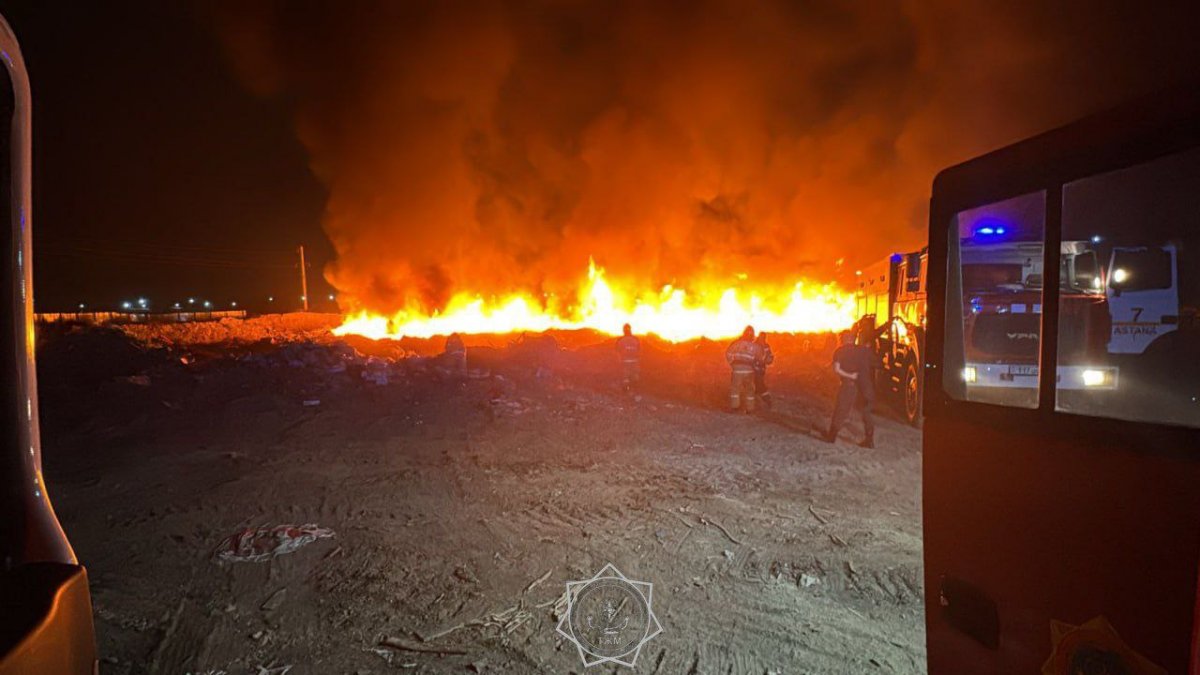Мусорный полигон горел в Астане: подробности