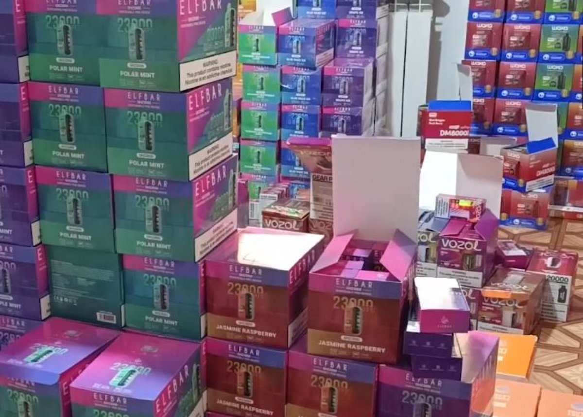 "Escobar Optom": вейпы на миллиард тенге выявили в Алматы