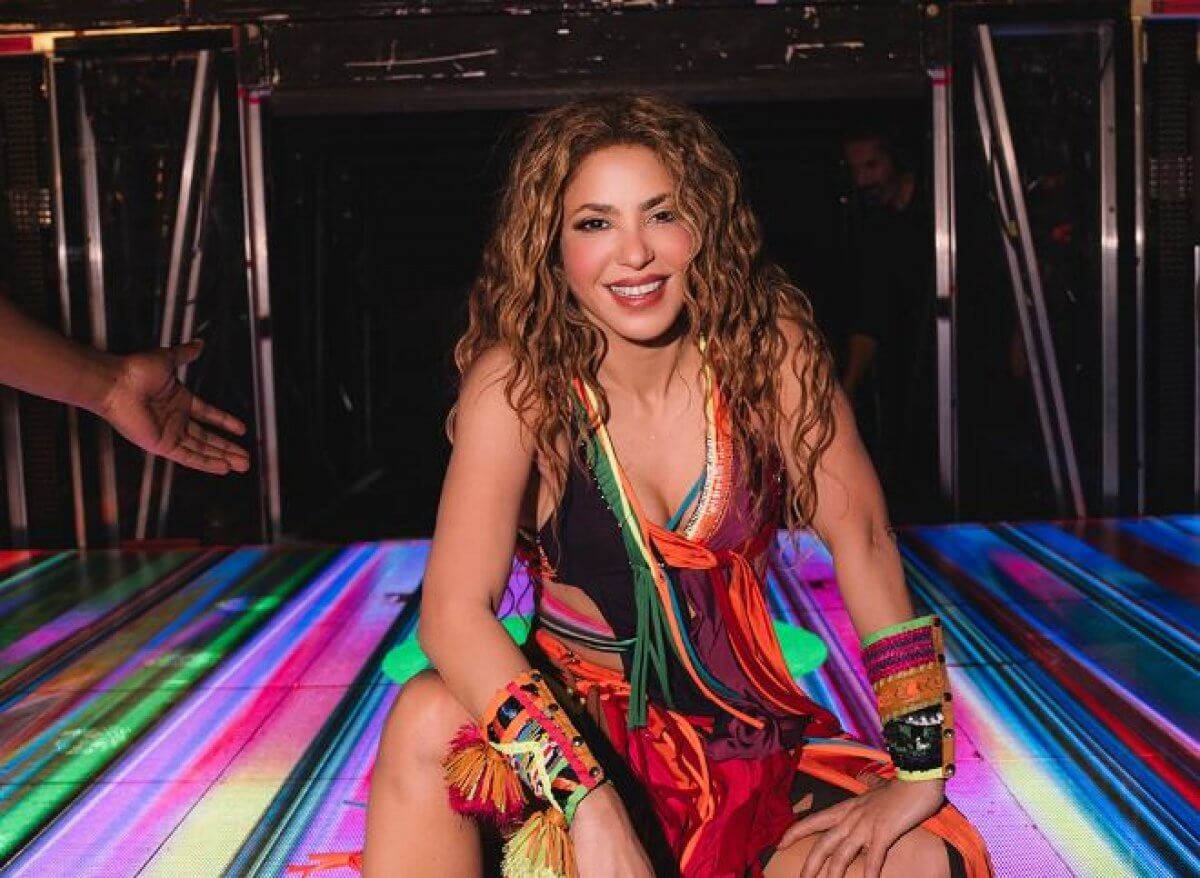 После Дженнифер Лопес в Казахстане может выступить Шакира