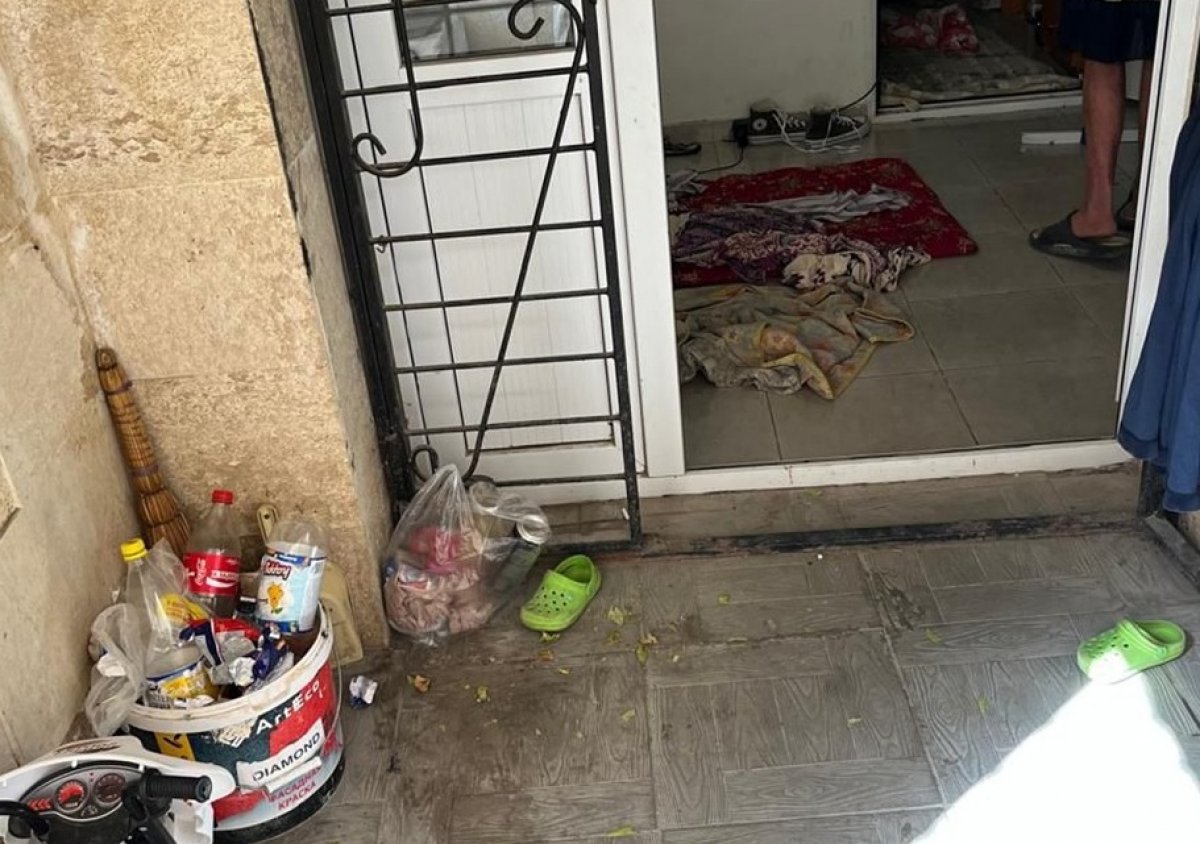 Пьяный кассир и дети на полу: жители Актау возмущены общественным туалетом